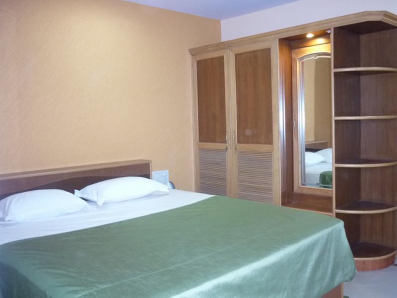Oyo 331 Hotel Skanda Shelters Bangalore Exteriör bild