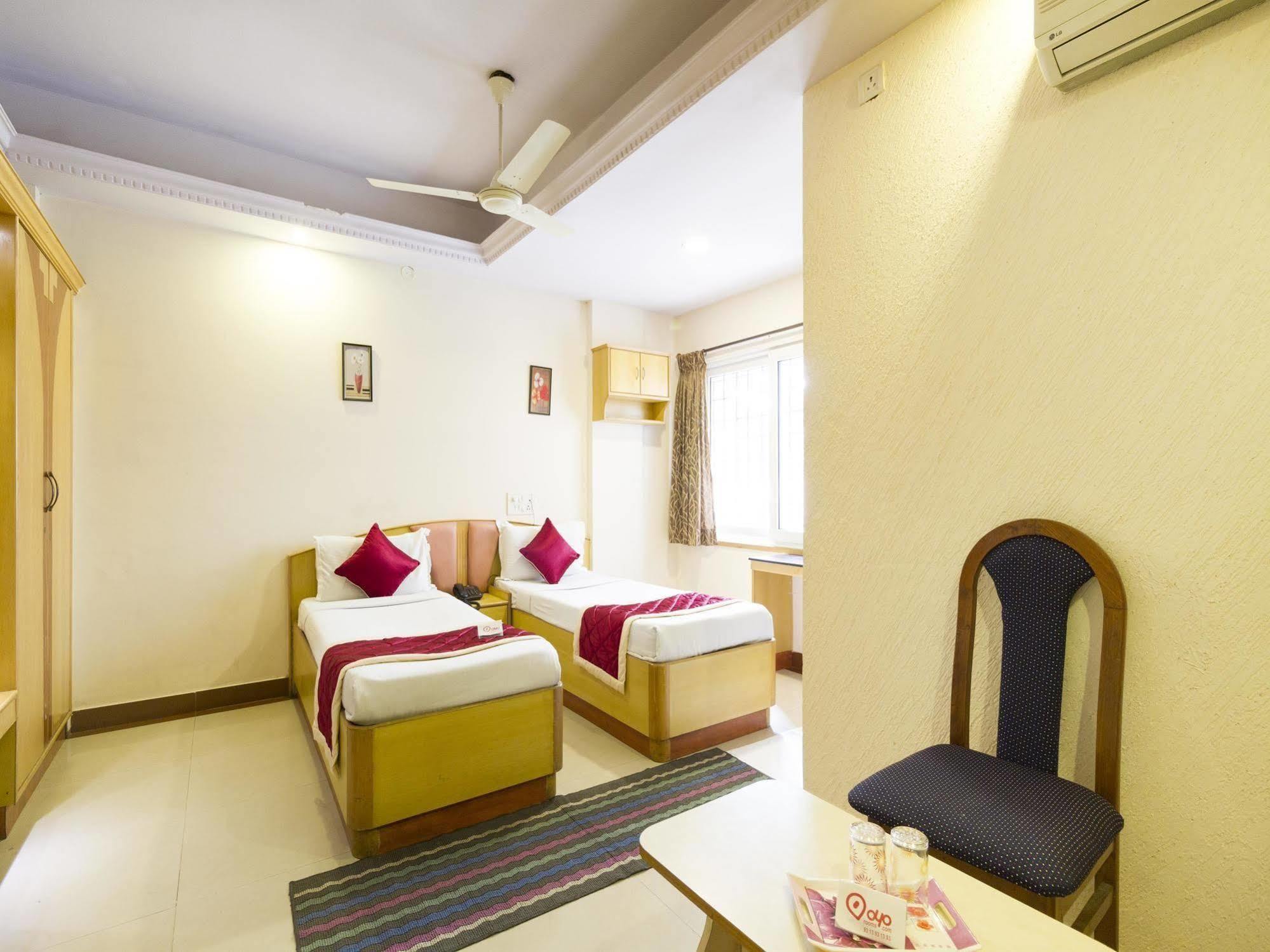 Oyo 331 Hotel Skanda Shelters Bangalore Exteriör bild
