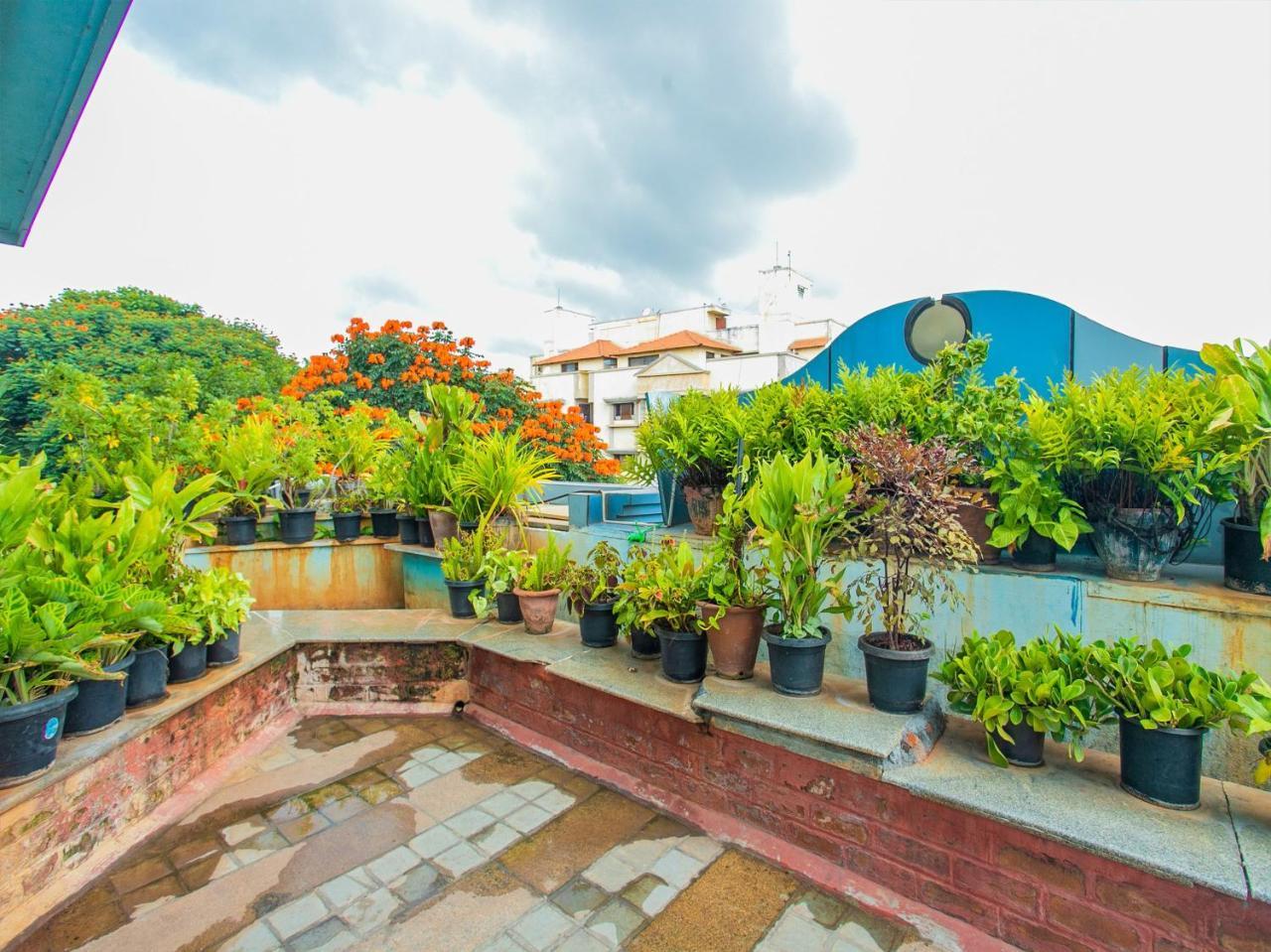 Oyo 331 Hotel Skanda Shelters Bangalore Exteriör bild